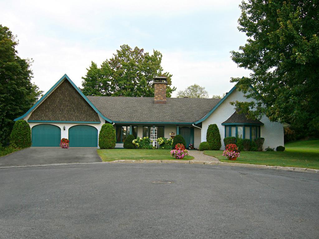 B&B Aux Deux Pignons Donnacona Exteriér fotografie